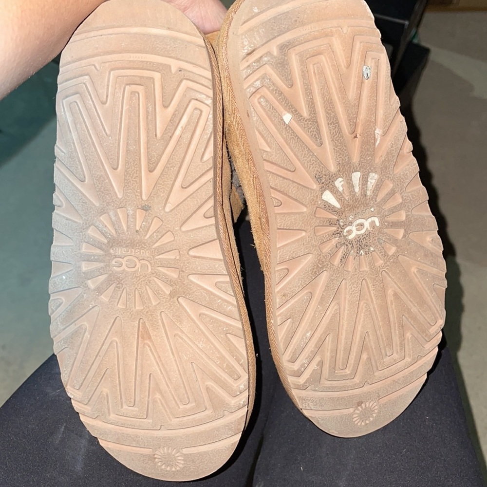 Versatile Chestnut Ugg - image 4